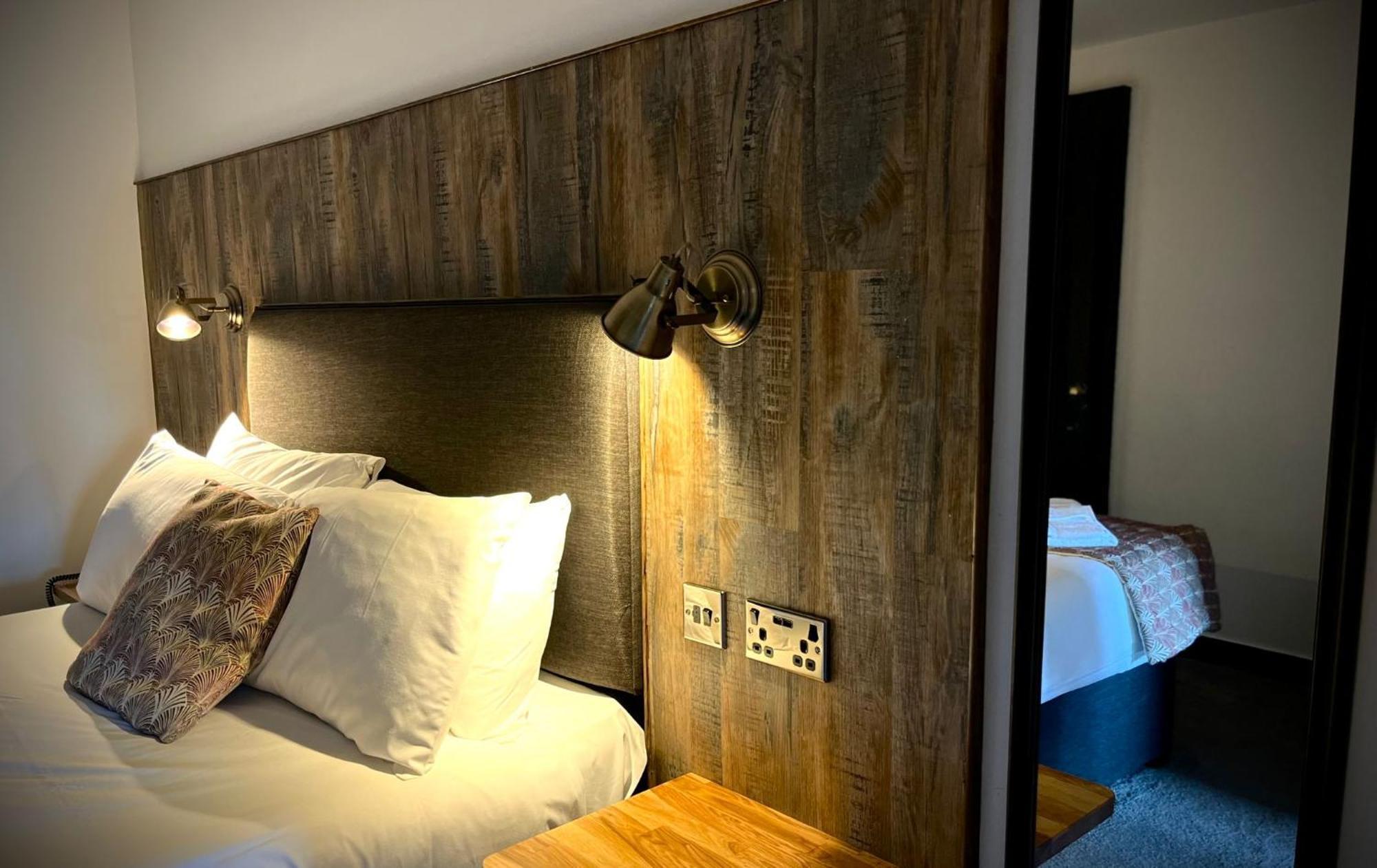 The Blue Boar Hotel Alcester Buitenkant foto